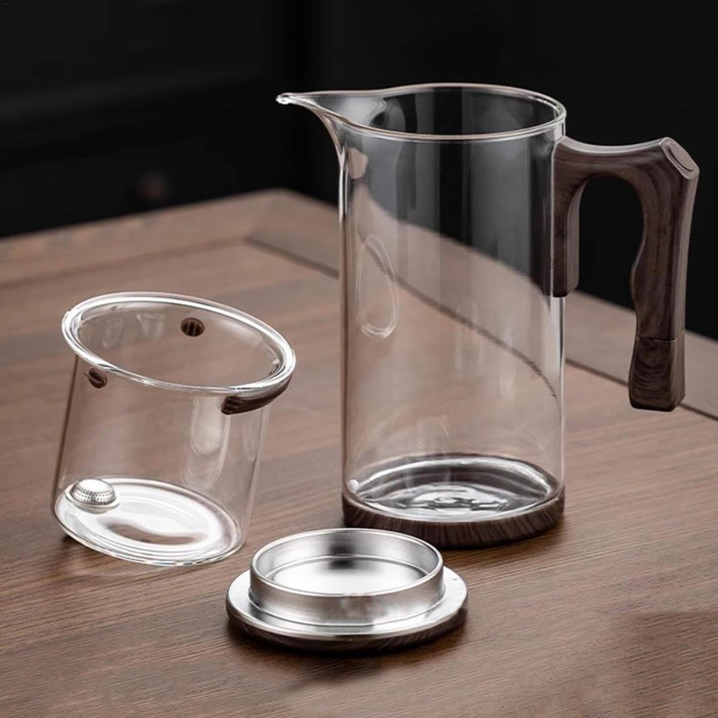 Tea Pot with Strainer